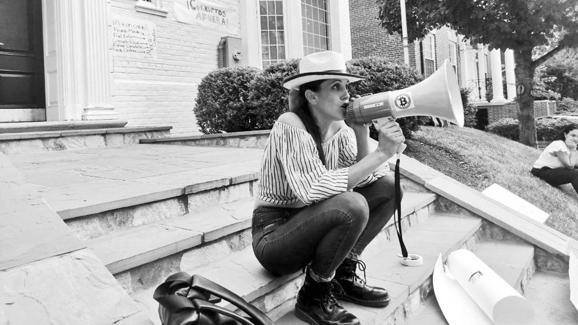 ALERTA Maryland: Bertha Michelle Mendoza y el engaño de sus falsas noticias