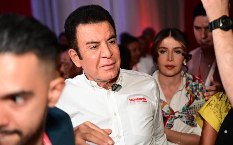 Nasralla convoca a un bloque nacional contra supuesta maniobra oficialista para frenar elecciones