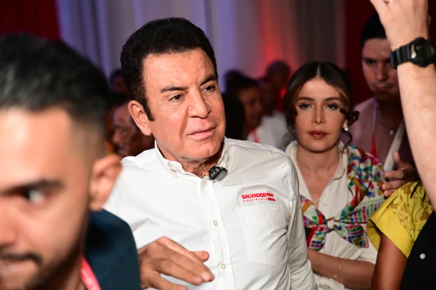 Nasralla convoca a un bloque nacional contra supuesta maniobra oficialista para frenar elecciones