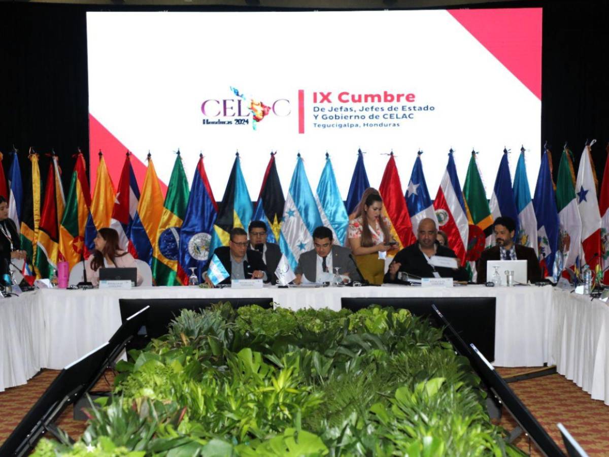 Gastos secretos en la Cumbre de la CELAC generan críticas al gobierno de Honduras