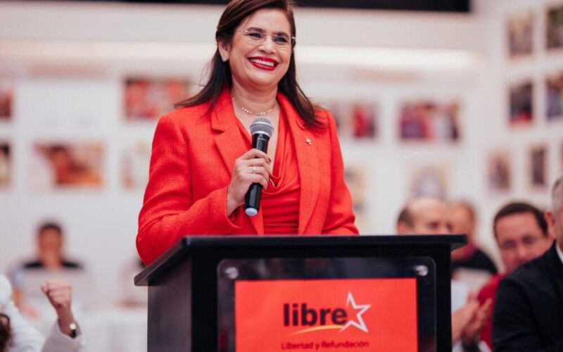 Debate en Honduras: Rixi Moncada sugiere abolir la Central de Riesgos y su impacto en la economía