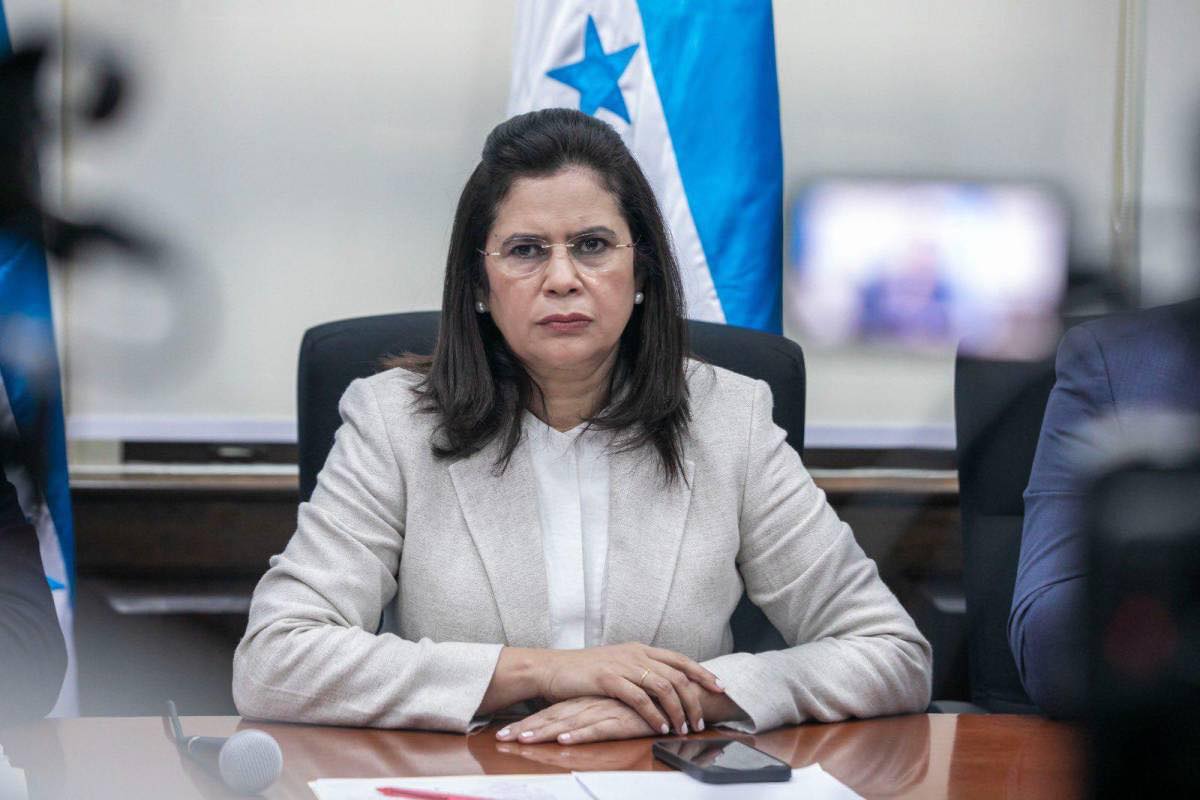 Fallos de Rixi Moncada que amenazan su camino a la presidencia