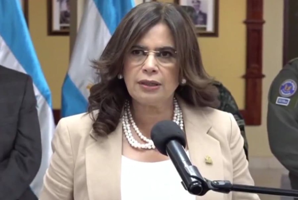 Escándalo en LIBRE: Fraude y la pérdida de apoyo de Rixi Moncada